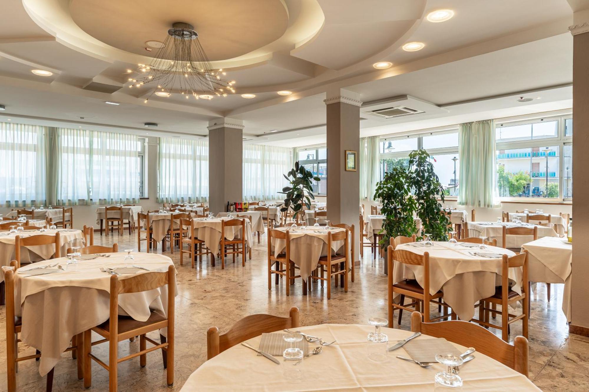 Miomar Beach Hotel Cesenatico Zewnętrze zdjęcie