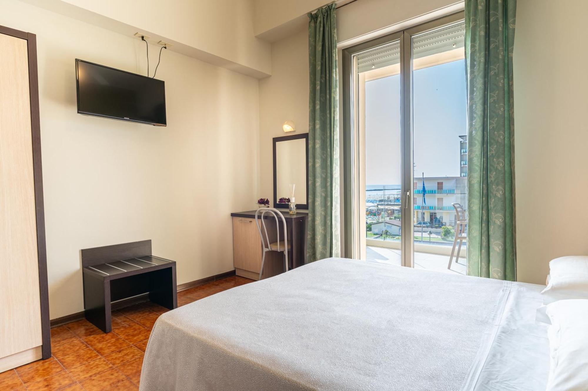 Miomar Beach Hotel Cesenatico Zewnętrze zdjęcie